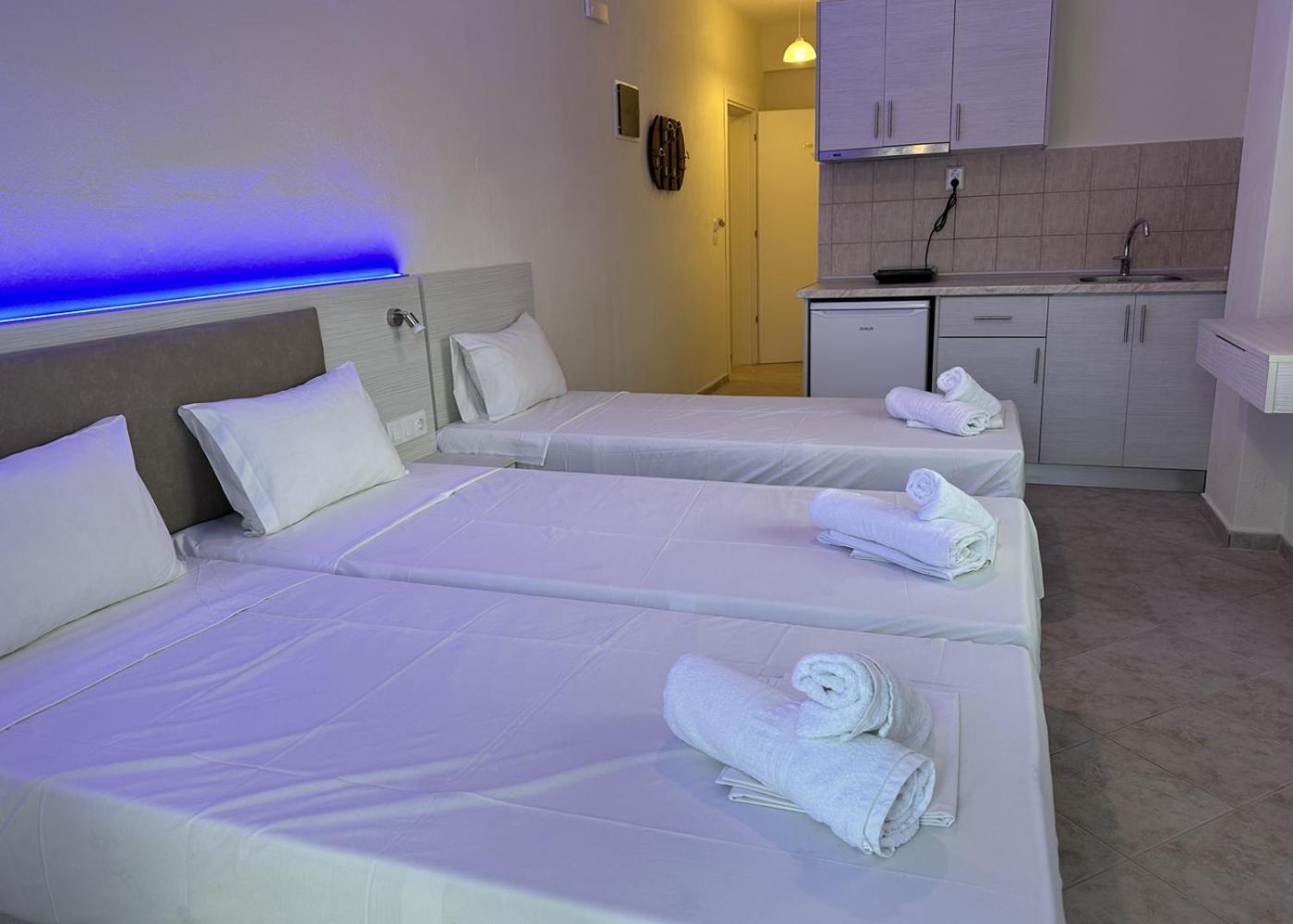 Oasis Blue Inn Leptokaryá Ngoại thất bức ảnh