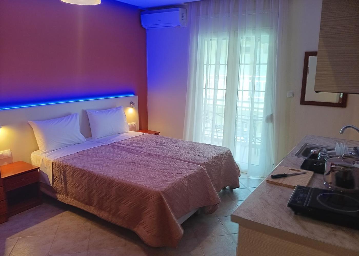 Oasis Blue Inn Leptokaryá Ngoại thất bức ảnh