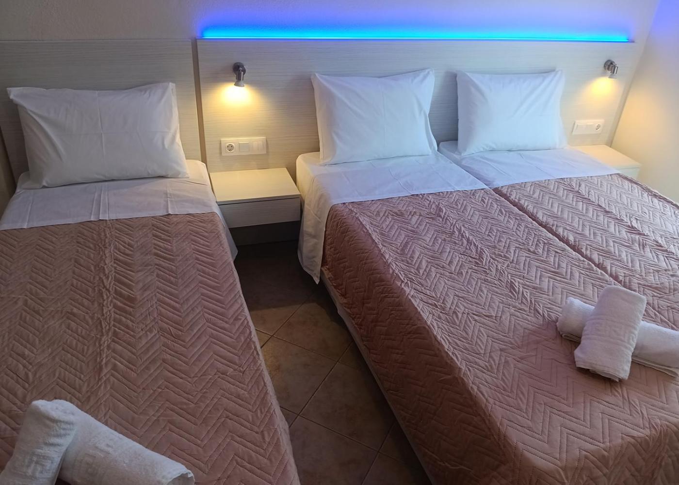 Oasis Blue Inn Leptokaryá Ngoại thất bức ảnh