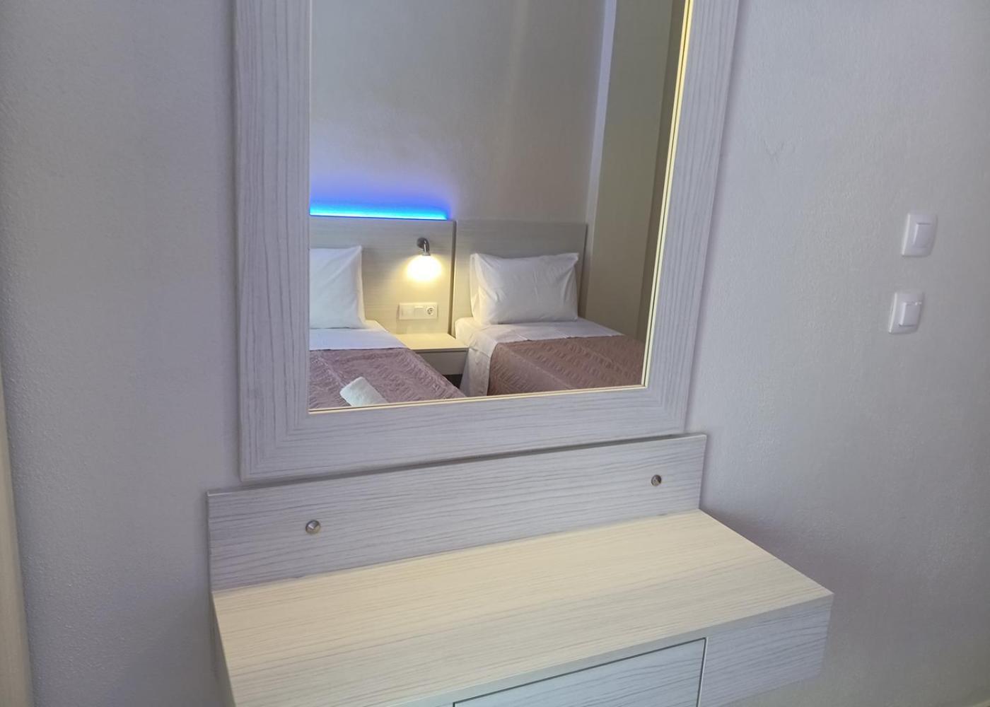 Oasis Blue Inn Leptokaryá Ngoại thất bức ảnh